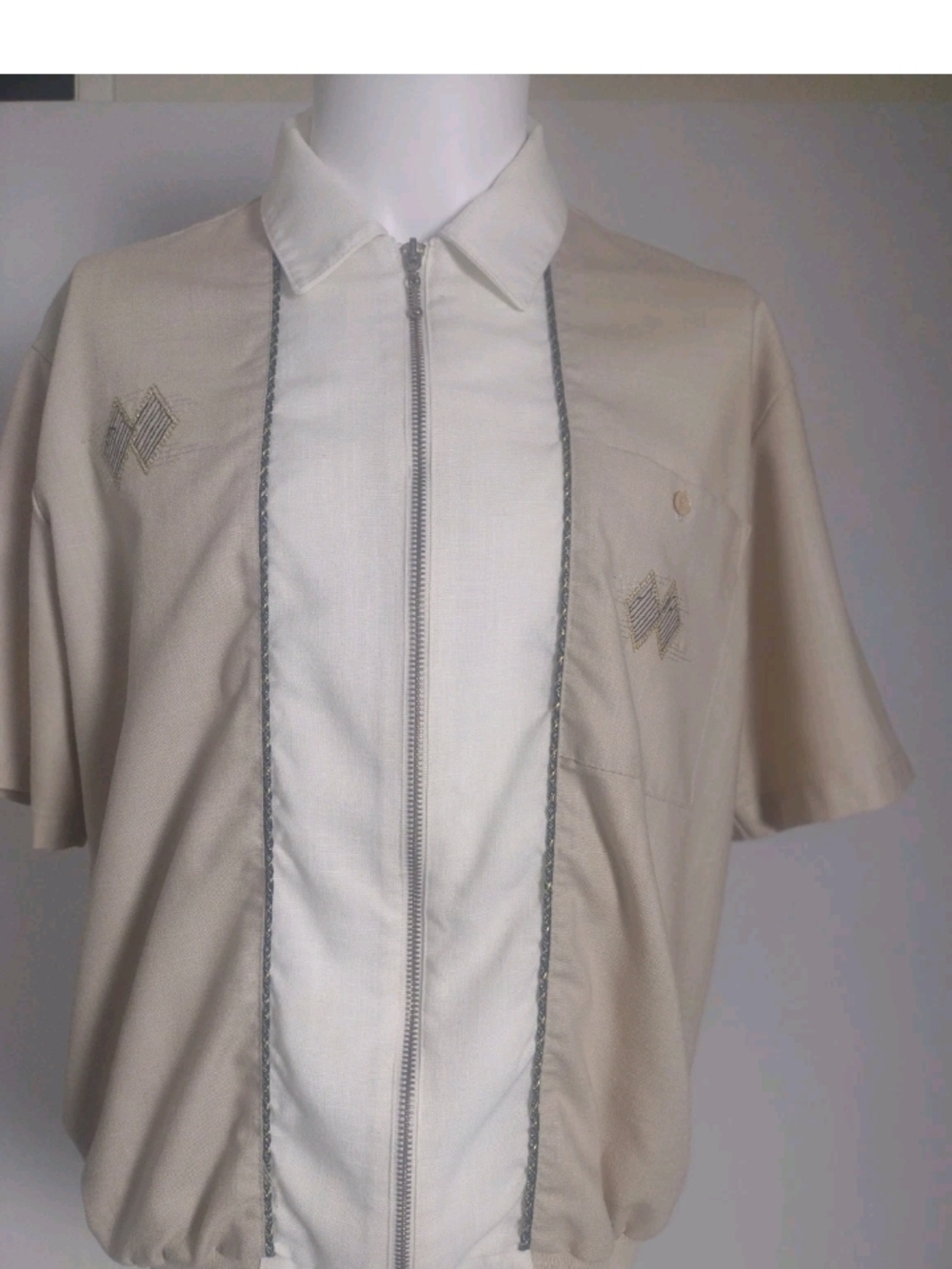 Retro Vintage Alan Stuart Medium Cream and Beige Classic Shirt Zipper Front